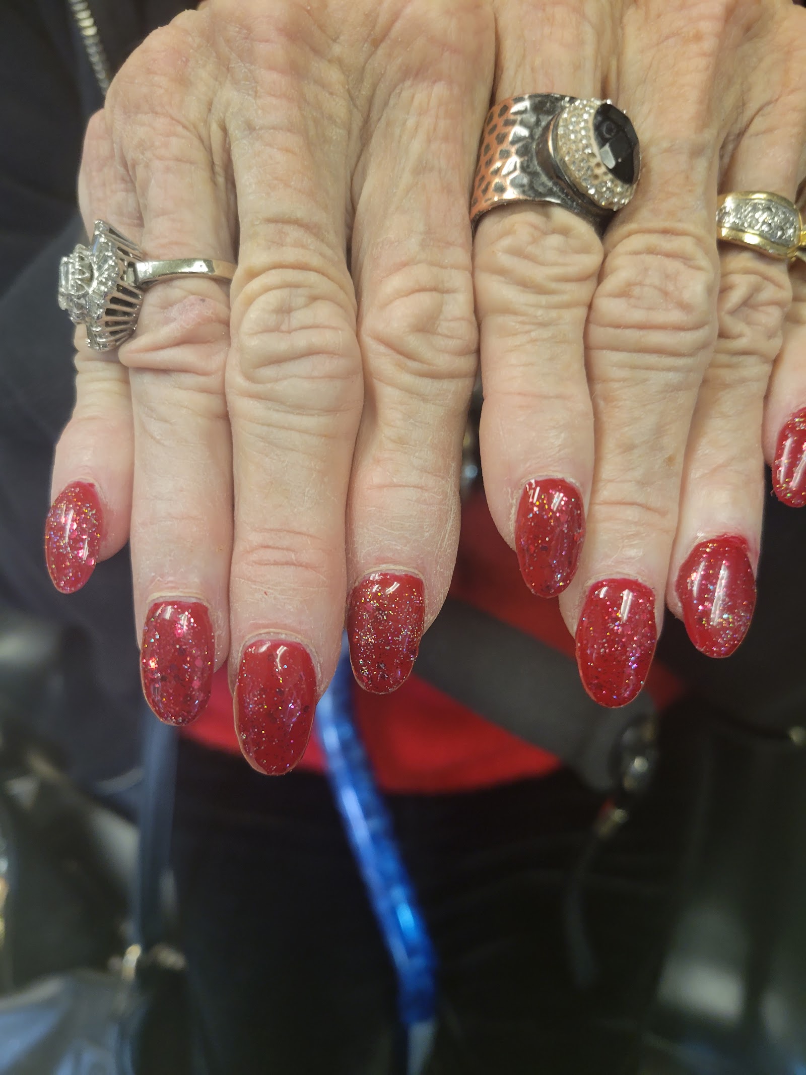 River's Edge Salon & Nails LLC nail photo 4